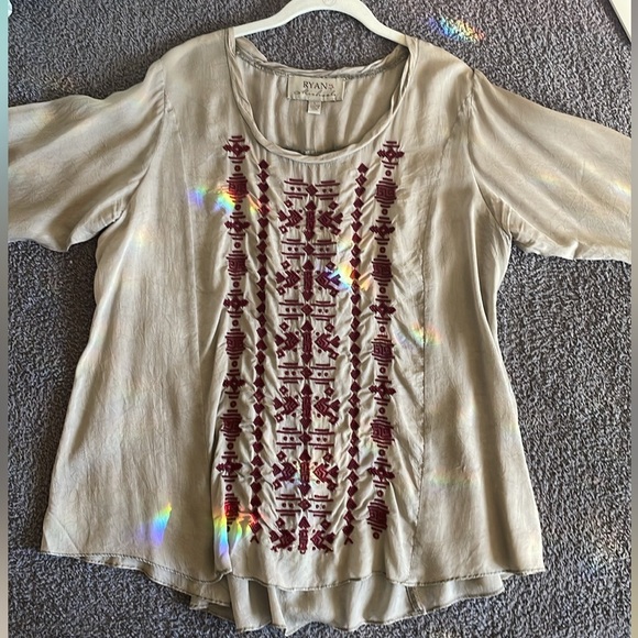 RYAN MICHAEL Embroidered Boho Blouse Lynx Taupe Cupro Rayon Crinkle Top Sz L - Picture 1 of 12